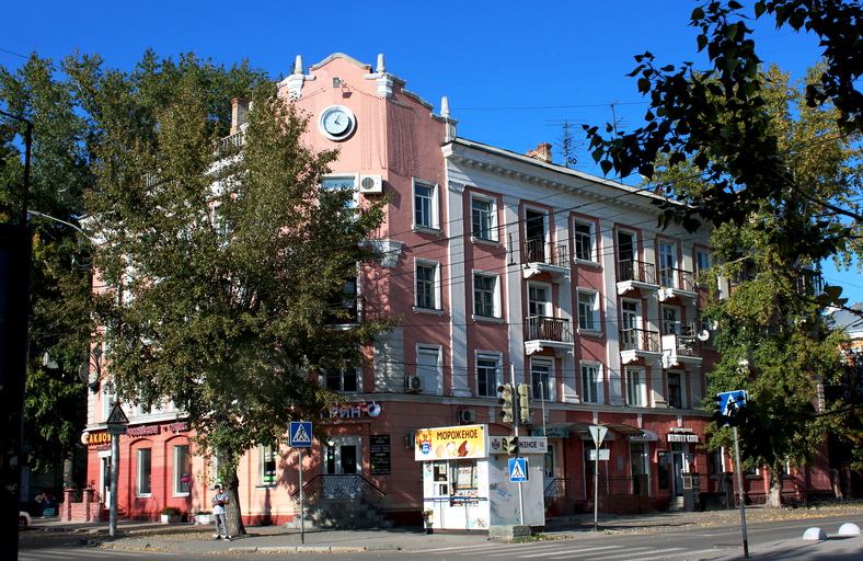 проспект Ленина 70, Жилой дом)